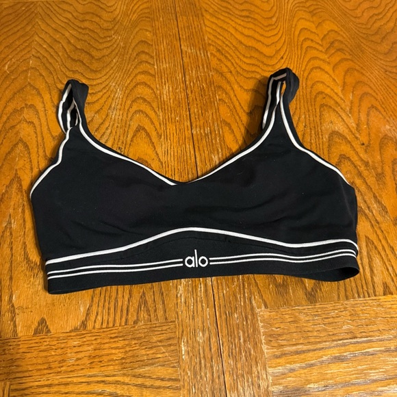 ALO Yoga Heart Throb Bra in Black White Sz S - Picture 3 of 13
